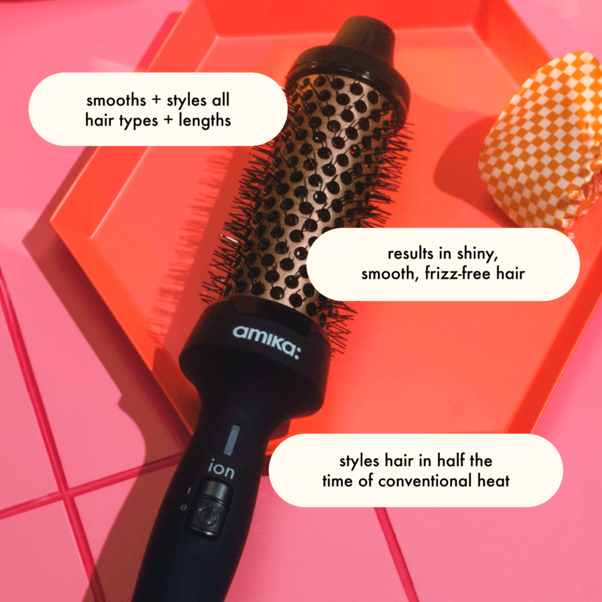 BOMBSHELL BLOWOUT - HEATED STYLING BRUSH