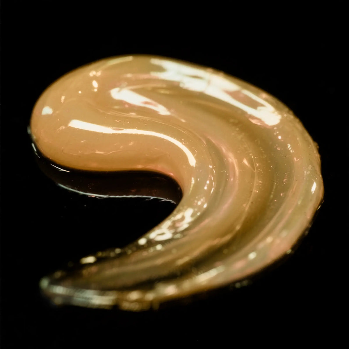 Traitement gloss couleur semi-permanent Sebastian Professional Cellophanes nuance Vanilla Blonde, sans ammoniaque et sans peroxyde pour une brillance élevée et un renforcement des cheveux 300ml.