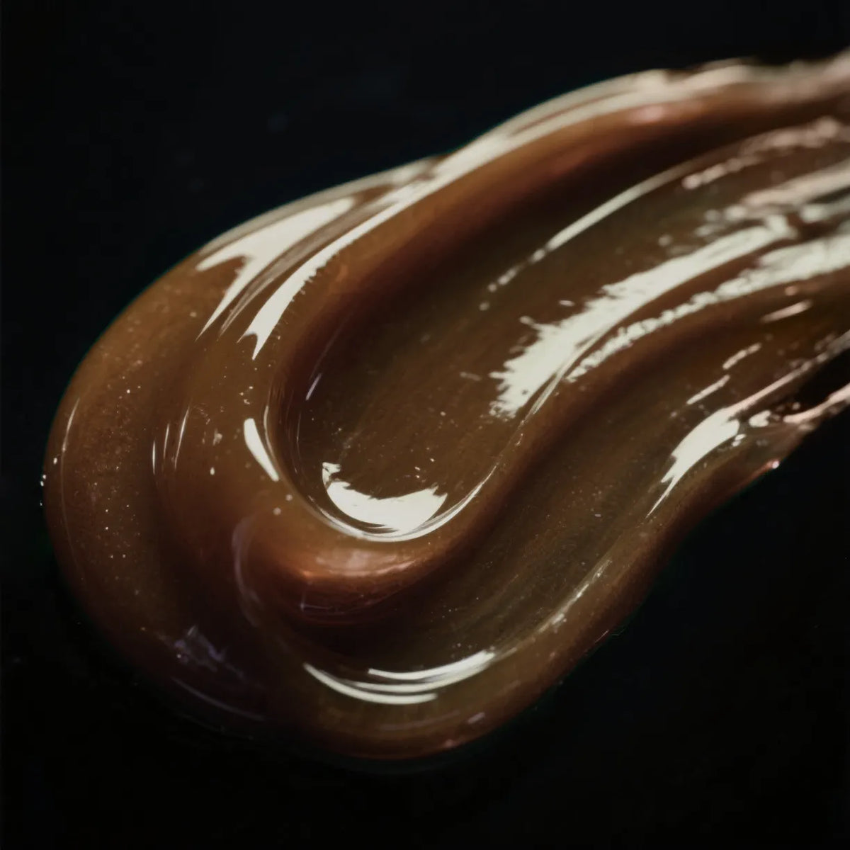 Traitement gloss couleur semi-permanent Sebastian Professional Cellophanes nuance Chocolate Brown, sans ammoniaque et sans peroxyde pour une brillance élevée et un renforcement des cheveux 300ml.