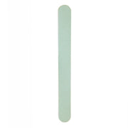 Lime de finition et polissoir à ongles Silkline double face (verte et blanche) pour un lustrage brillant et hygiénique sur fond blanc.