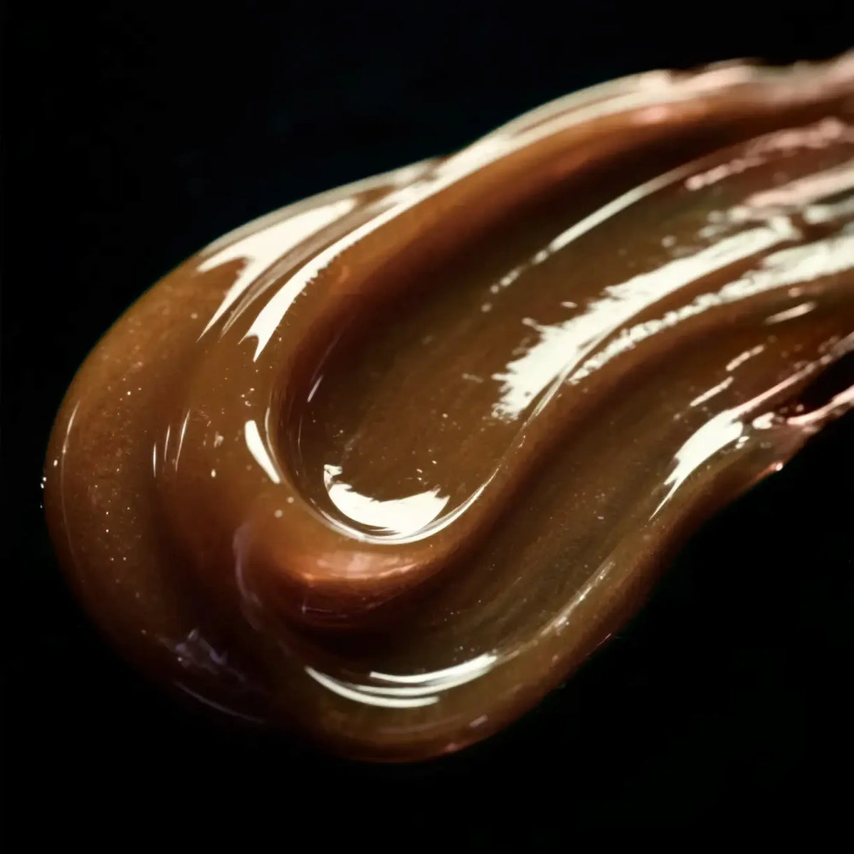 Traitement gloss couleur semi-permanent Sebastian Professional Cellophanes nuance Caramel Brown, sans ammoniaque et sans peroxyde pour une brillance élevée et un renforcement des cheveux 300ml.