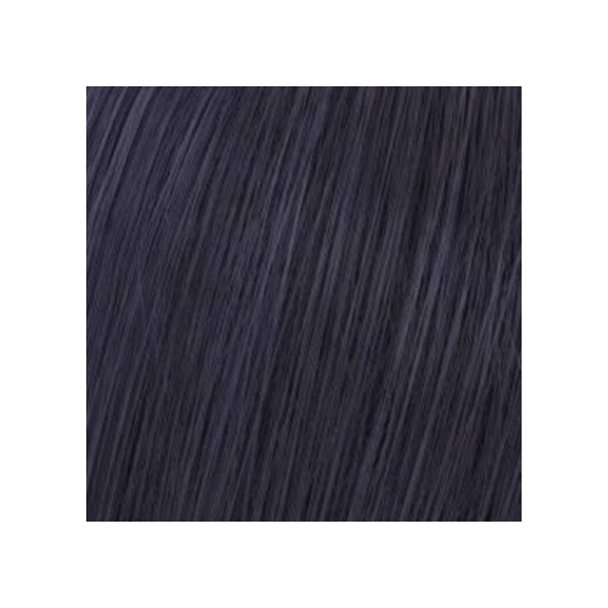 Emballage gris et blanc du produit Koleston Perfect ME+ Rich Naturals de Wella. Le tube de 60 ml met en avant les technologies Pure Balance et ME+ pour une protection capillaire maximale