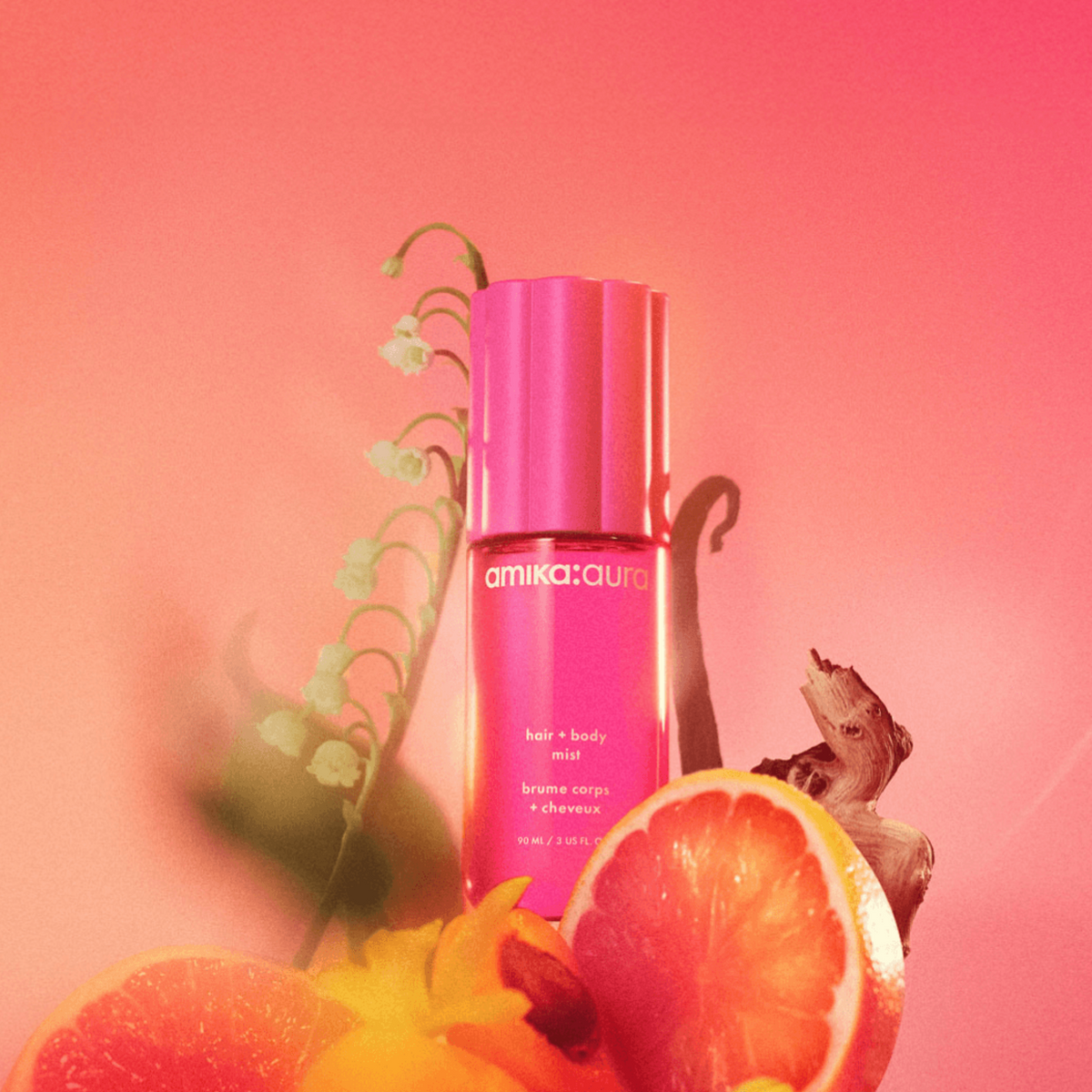 Brume parfumée amika Aura pour cheveux et corps, édition limitée Miami Nectar au parfum d'ananas et coco, flacon vaporisateur esthétique.