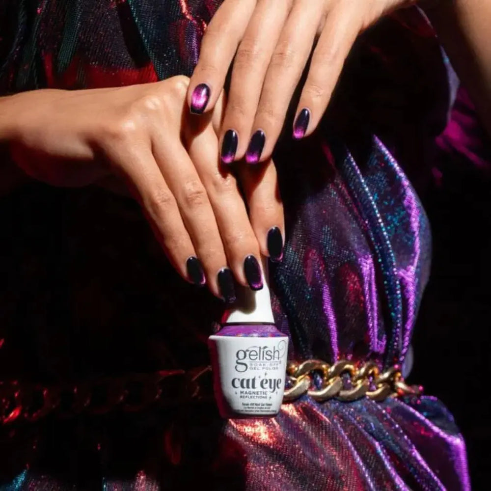 Bouteille de vernis à ongles gel Gelish Cat Eye Reflection, de couleur: Let's Glow Girls.