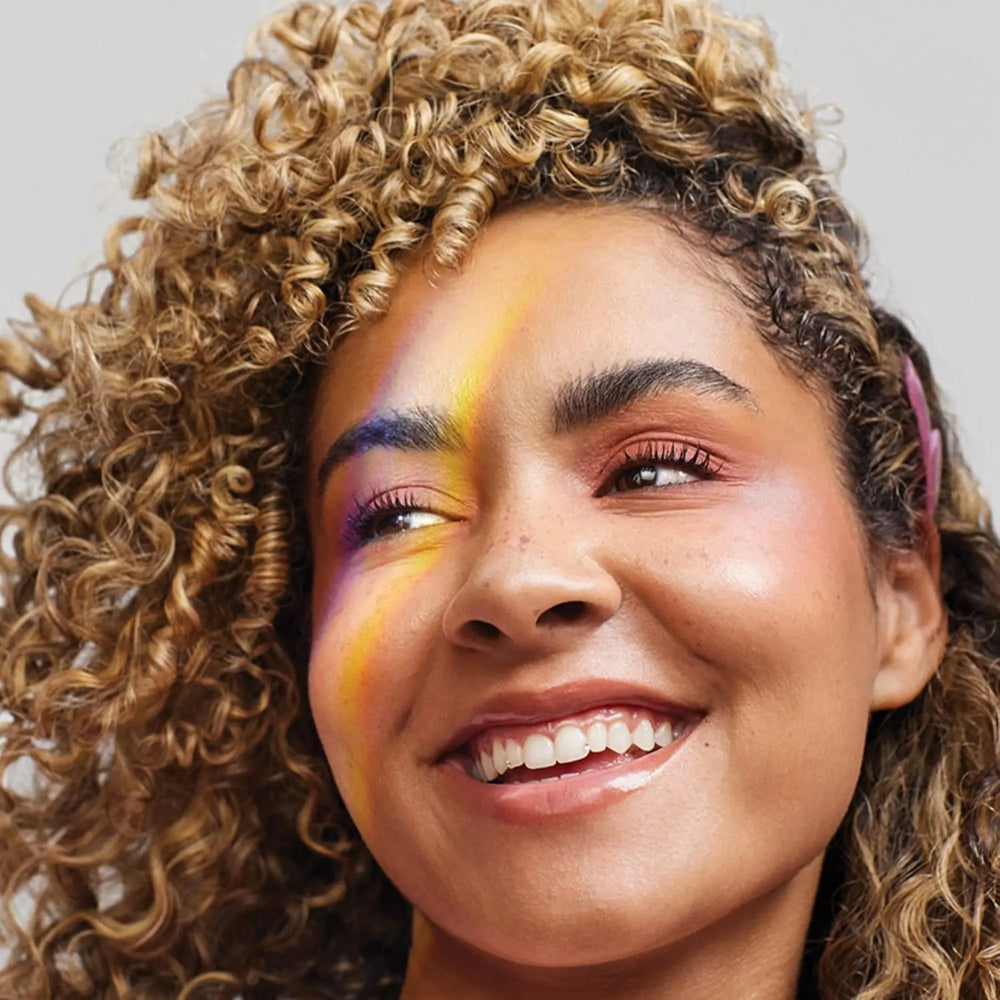 CLEAN BEAUTY - ANTI-FRIZZ SHAMPOO