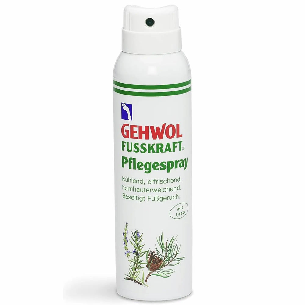 Flacon vaporisateur Fusskraft Spray 150ml pour les soins des pieds, solution rafraîchissante et protectrice professionnelle sur fond blanc.