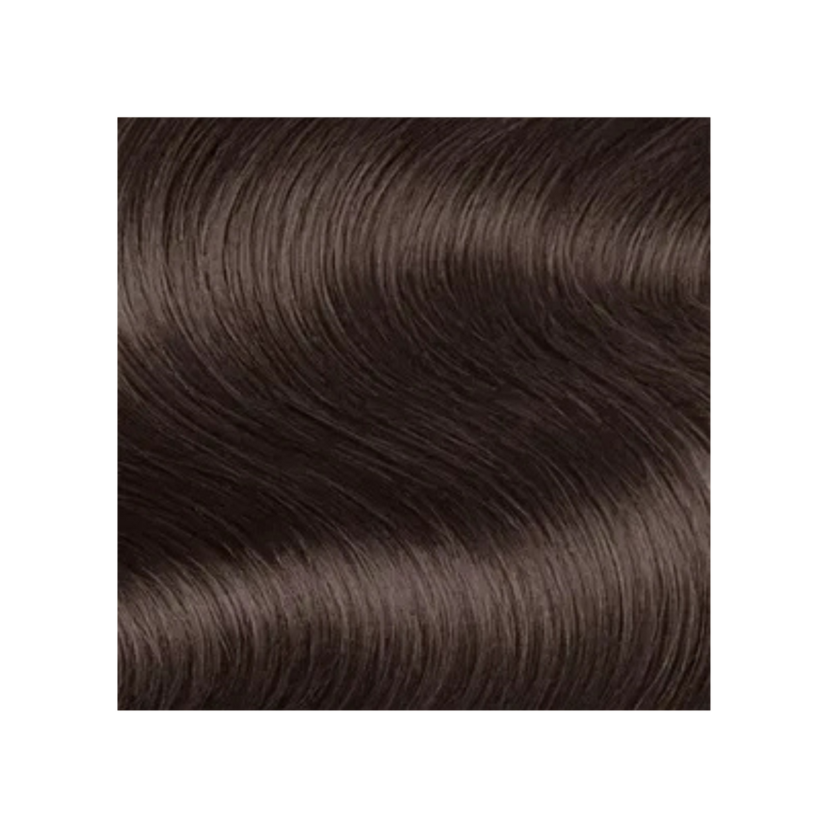 Emballage gris et blanc du produit Koleston Perfect ME+ Rich Naturals de Wella. Le tube de 60 ml met en avant les technologies Pure Balance et ME+ pour une protection capillaire maximale