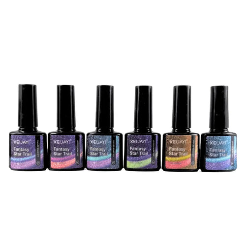 Manucure avec vernis gel magnétique effet œil de chat, montrant la ligne de lumière réfléchissante